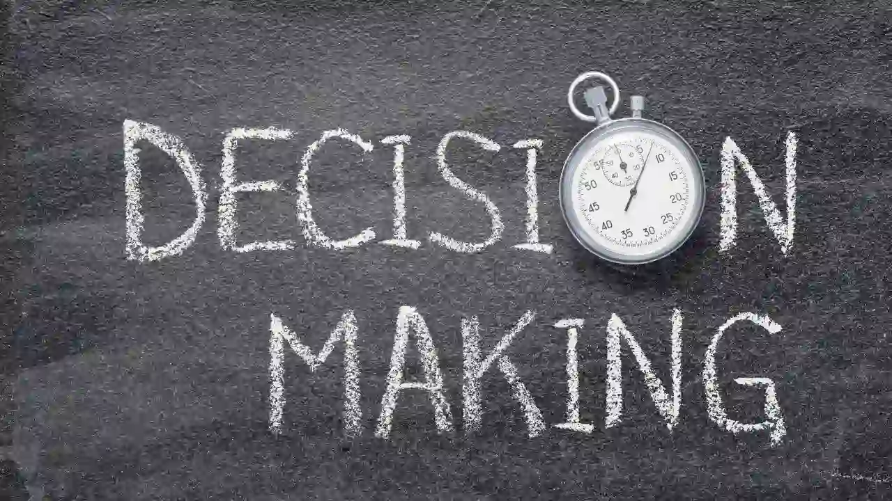 How ai-powered intake for procurement complements the Decision-Making